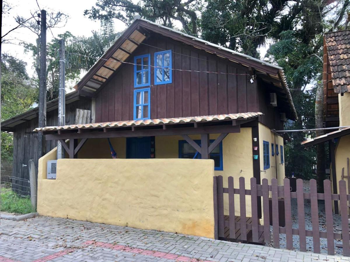 Chalés no centro de Bombinhas Villa Kültér fotó