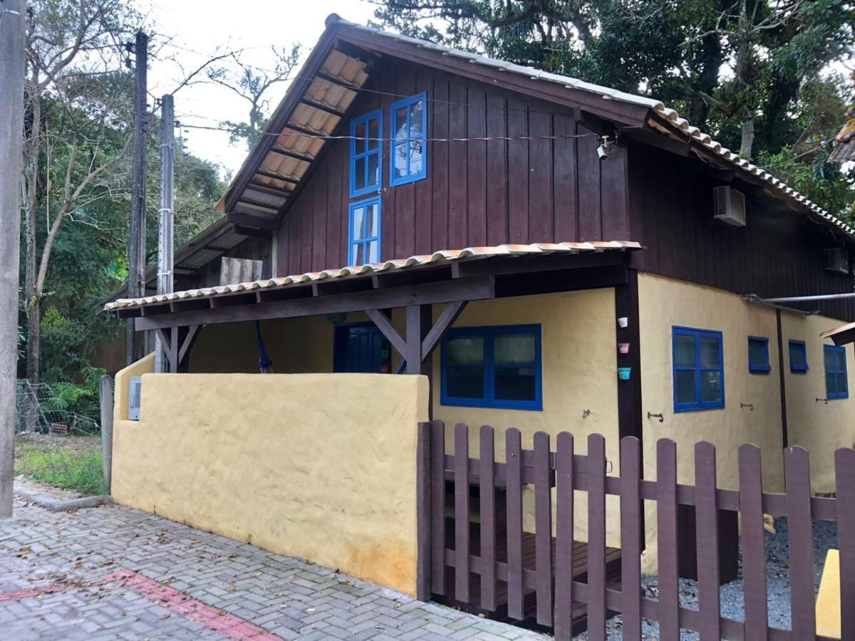 Chalés no centro de Bombinhas Kültér fotó